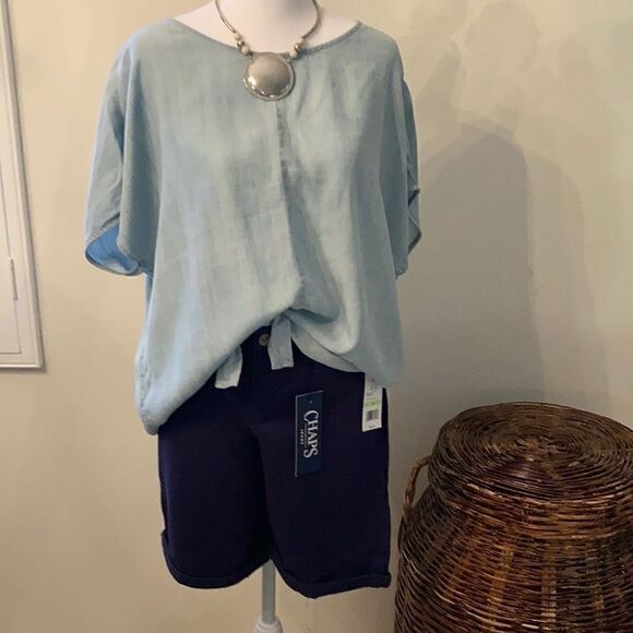 NWT Chaps size 4 navy  stretchy cuffed bermuda shorts - Picture 2 of 13